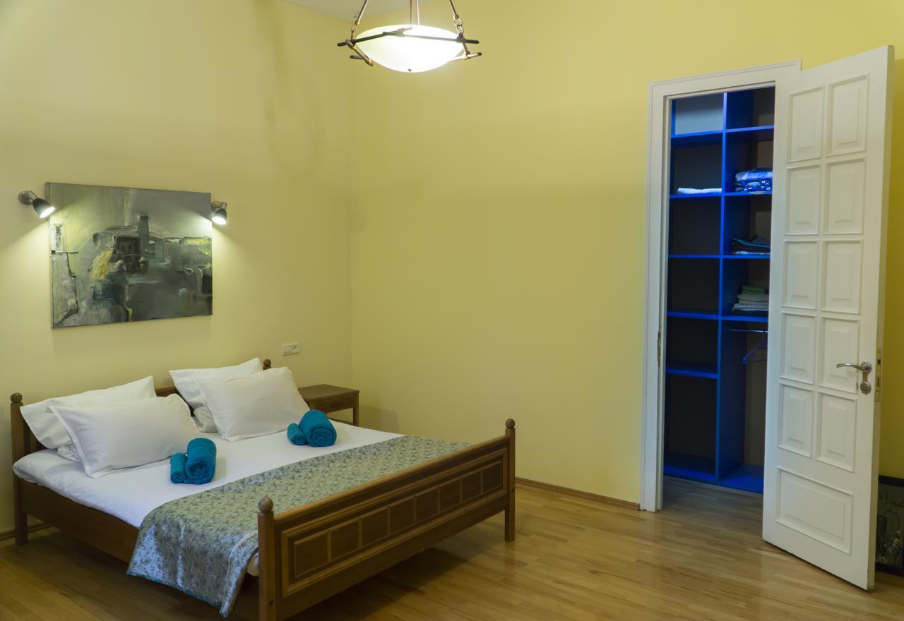 4Bd Appartaments With Cozy Garden Tbilisi Eksteriør bilde